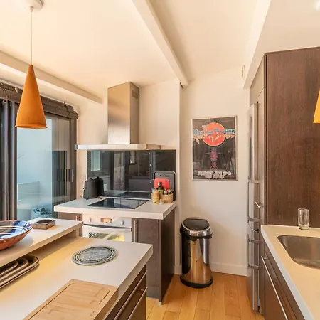 Hyper Centre - T4 With Terrace Parking Apartment